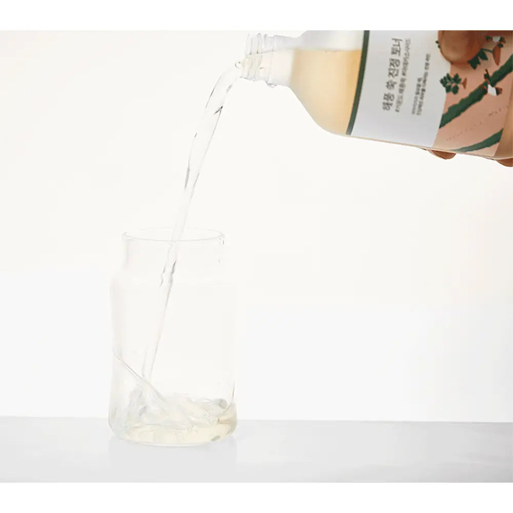 ROUND LAB Mugwort Calming Toner 300ml-SKEEN